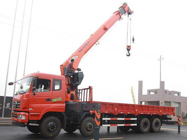 專(zhuān)業(yè)吊車(chē)臂加工廠